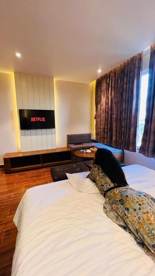 The Convoy Hotel Dibrugarh Bagian luar foto
