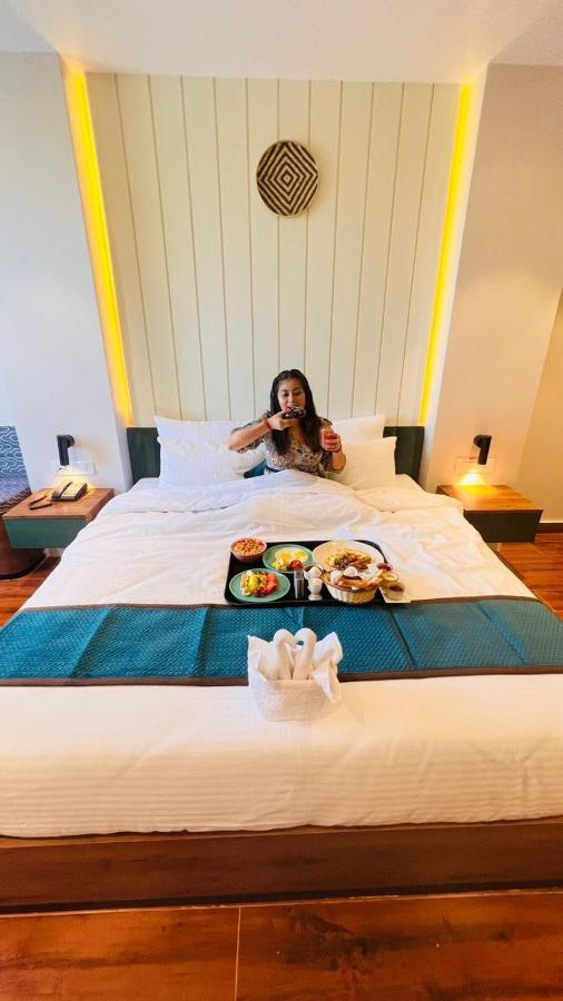 The Convoy Hotel Dibrugarh Bagian luar foto