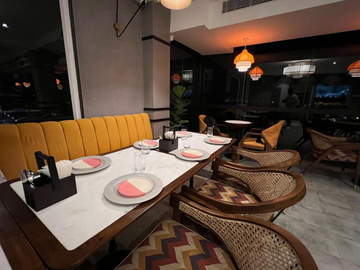 The Convoy Hotel Dibrugarh Bagian luar foto