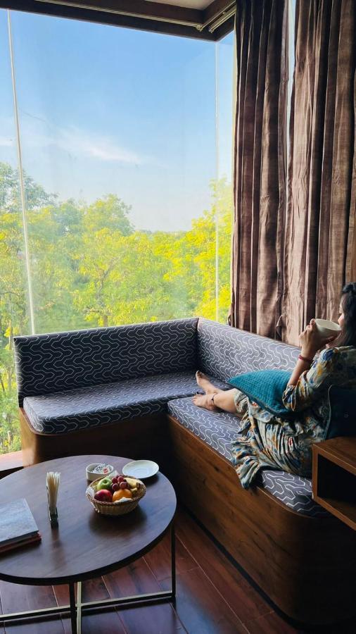 The Convoy Hotel Dibrugarh Bagian luar foto